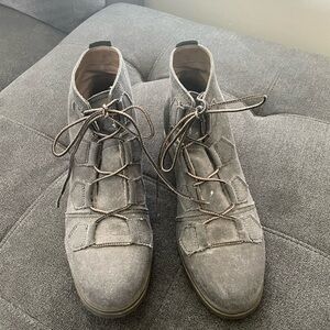 SOREL | Lace-up Booties